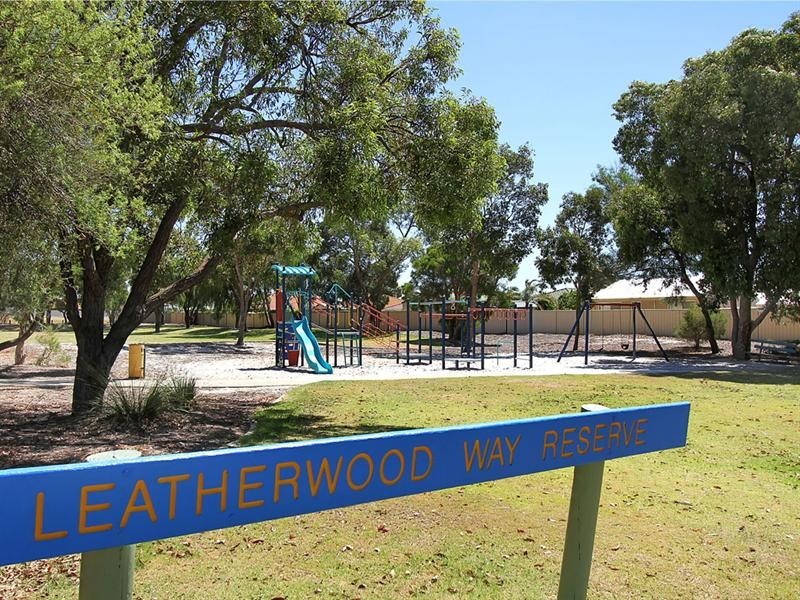 10 Thomasia Street, Huntingdale WA 6110