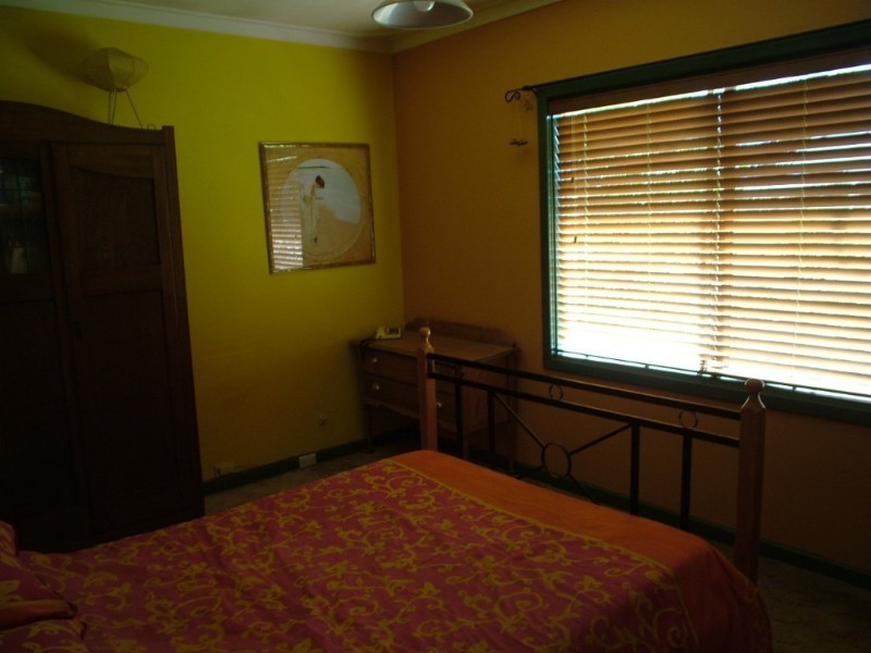 42 Dudley Road, Kenwick WA 6107