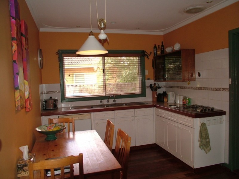 42 Dudley Road, Kenwick WA 6107