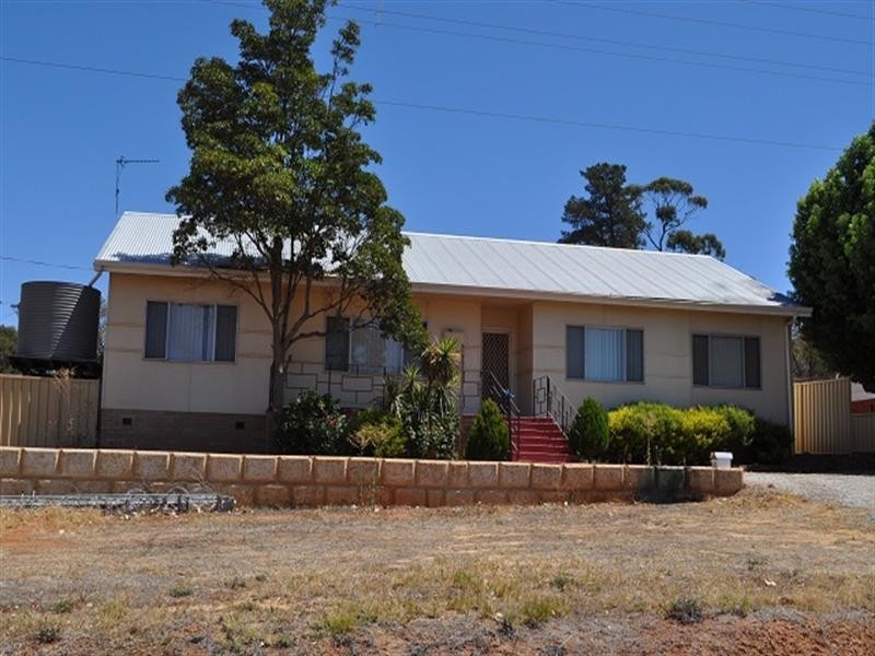 37 Paragon Street, Pingelly WA 6308