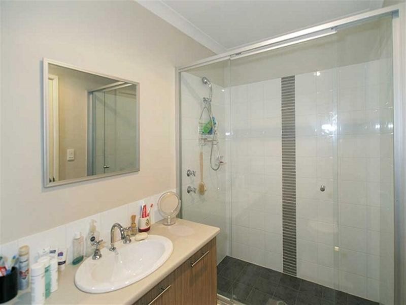 15/11 Serls Street, Armadale WA 6112