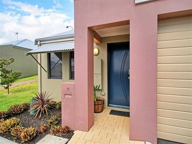 15/11 Serls Street, Armadale WA 6112