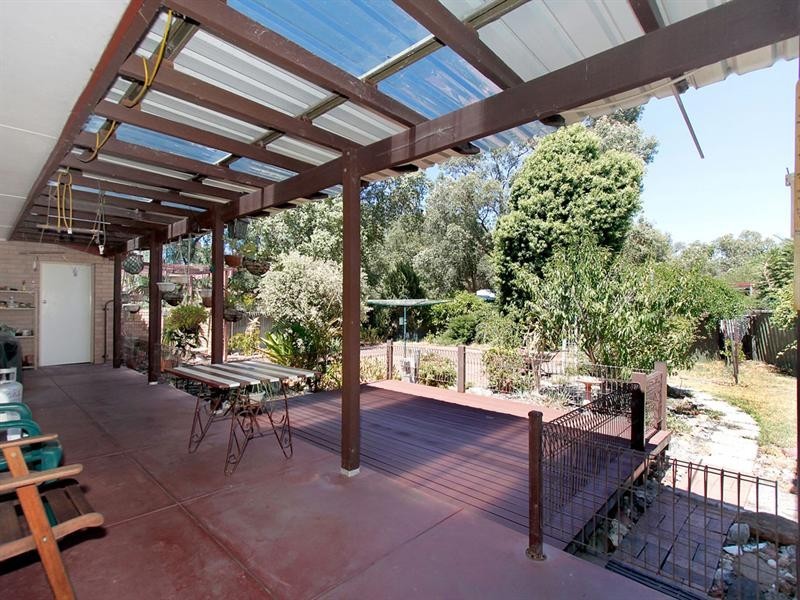 4 Coral Street, Martin WA 6110