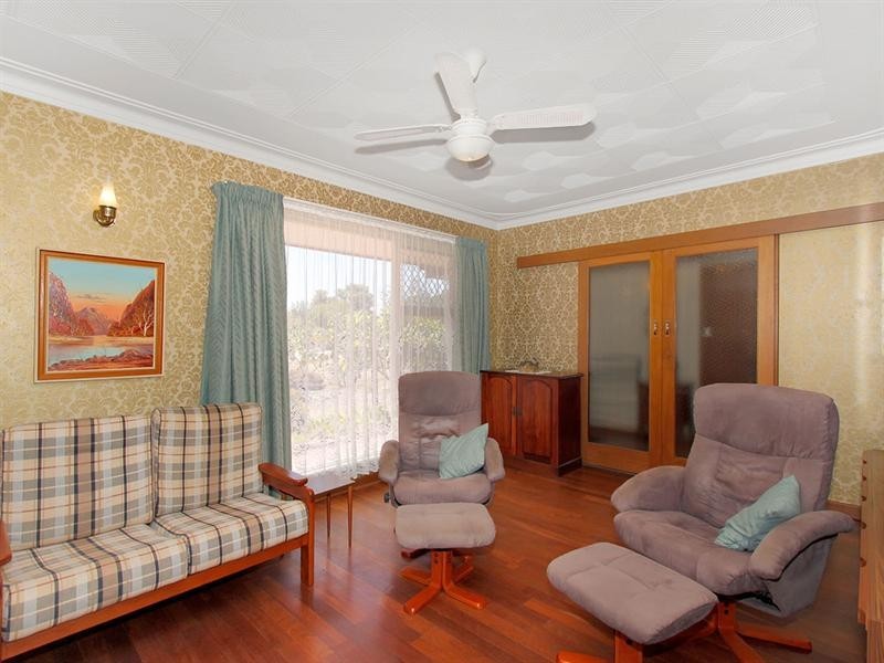 4 Coral Street, Martin WA 6110