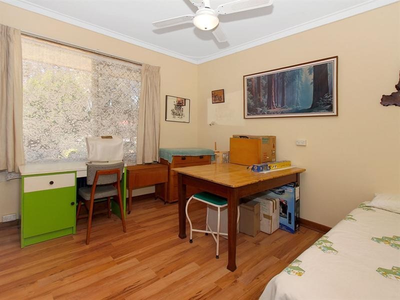 4 Coral Street, Martin WA 6110