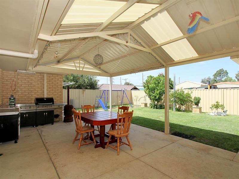 4 Quarram Way, Gosnells WA 6110