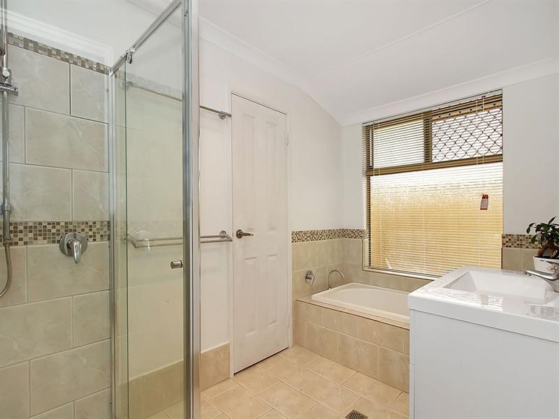 4 Quarram Way, Gosnells WA 6110