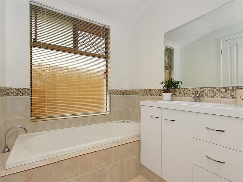 4 Quarram Way, Gosnells WA 6110