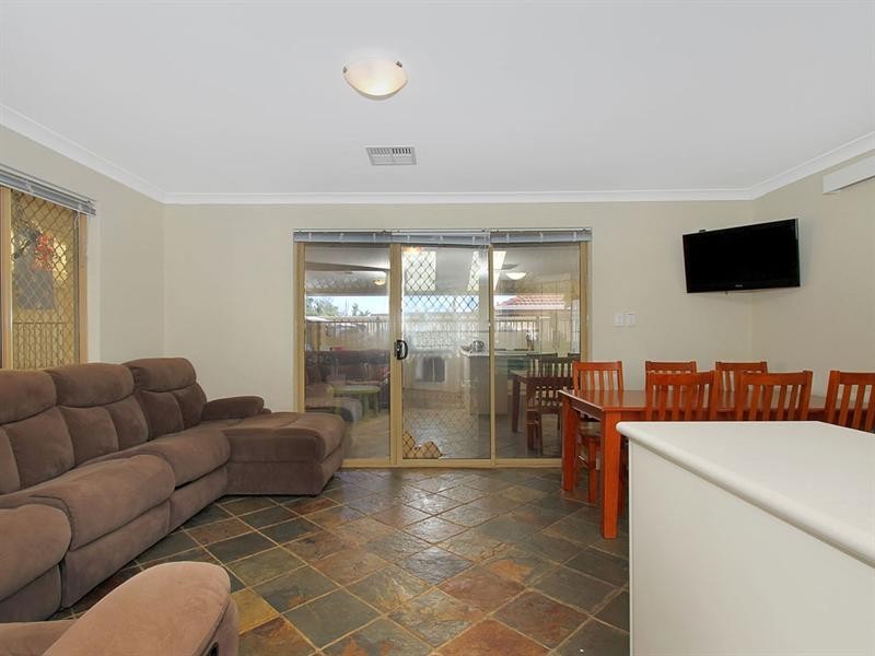 4 Quarram Way, Gosnells WA 6110