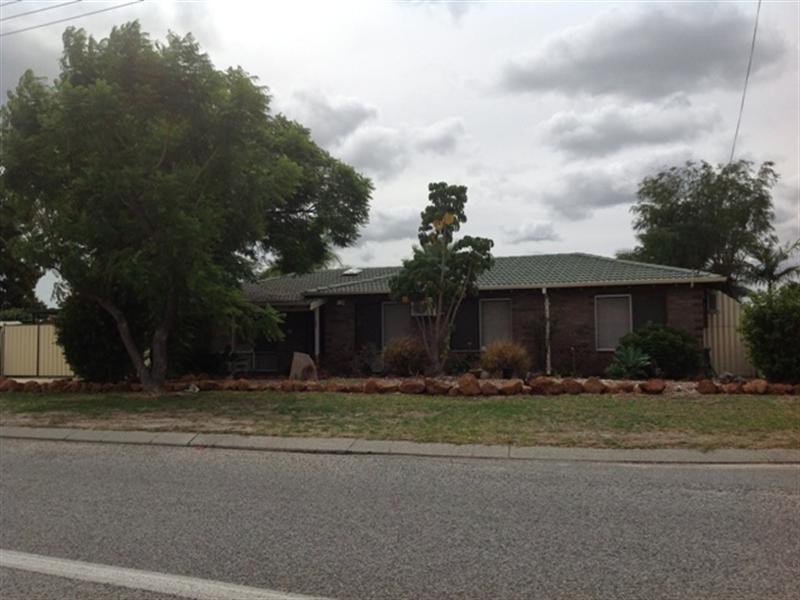 2 Moonstone Place, Gosnells WA 6110