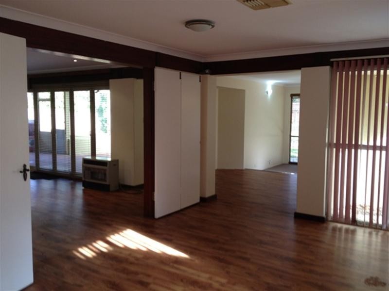 80 Regency Drive, Thornlie WA 6108