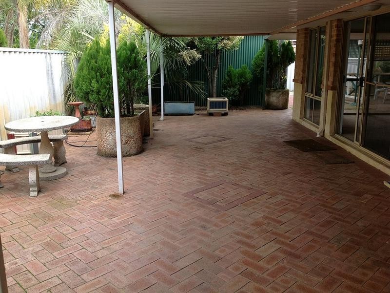 26 Hughes Street, Canning Vale WA 6155