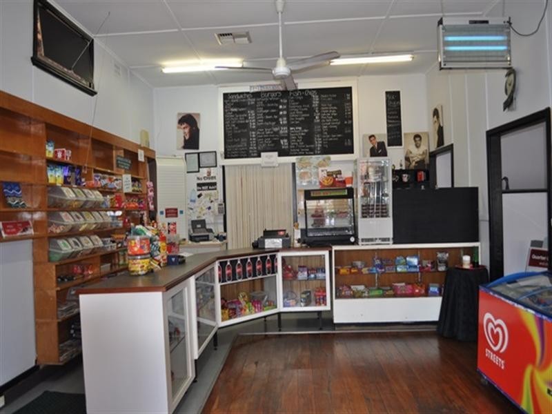 6 Parade Street, Pingelly WA 6308