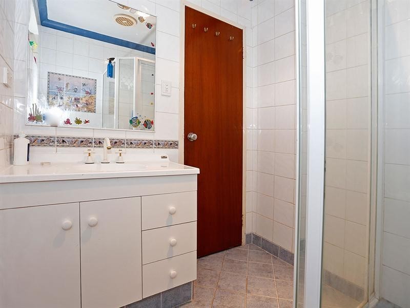 32 Parkfield Road, Kelmscott WA 6111