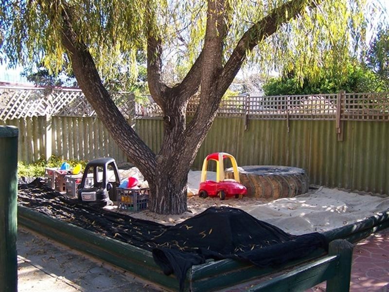 101 Forrest Road, Armadale WA 6112