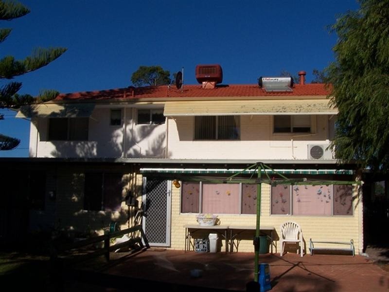 101 Forrest Road, Armadale WA 6112