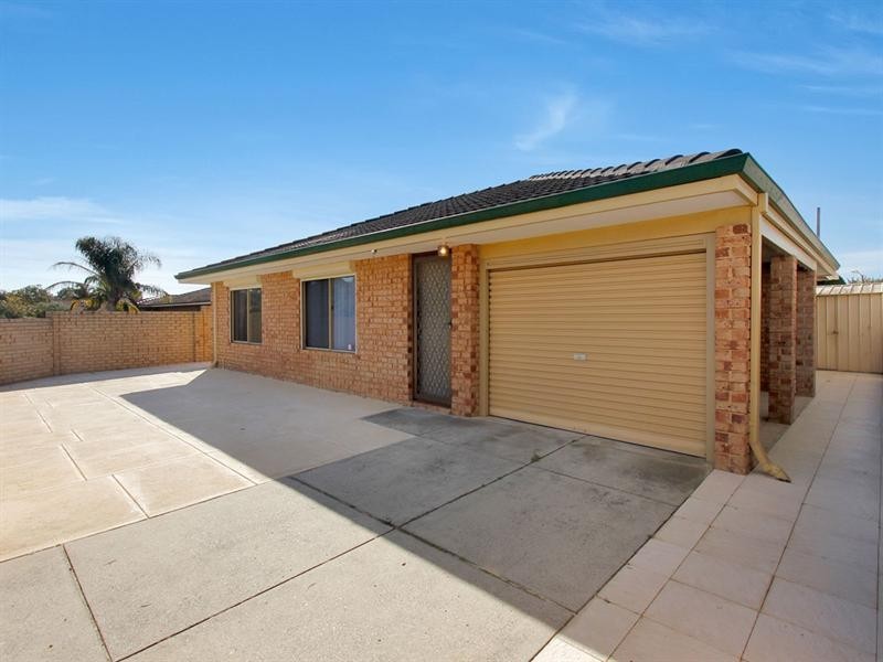 11/12 Attfield Street, Maddington WA 6109