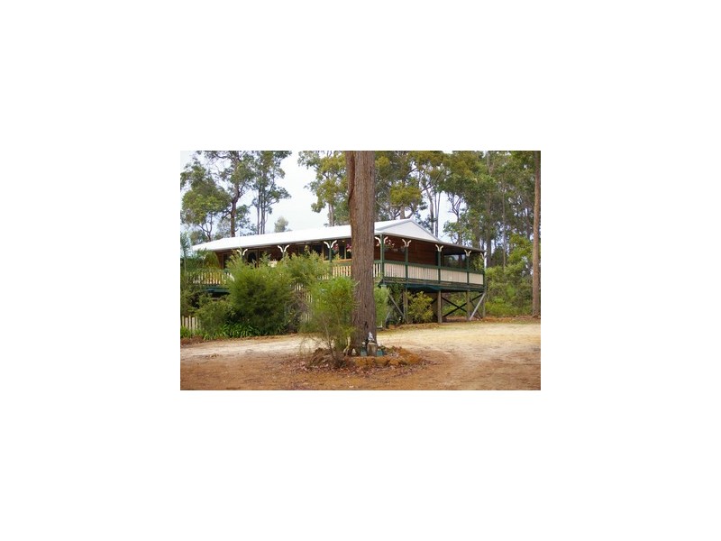 42 Leschenaultia Drive, Jalbarragup WA 6275