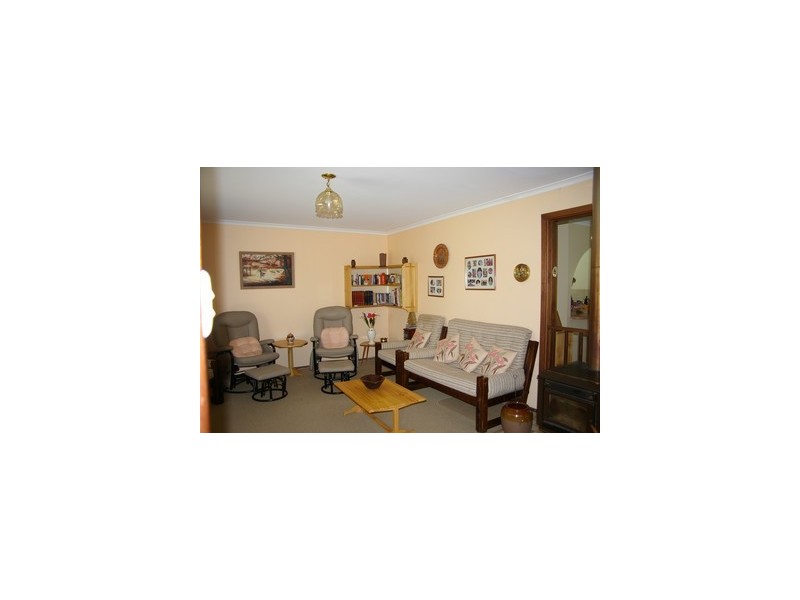 12 North Street, Nannup WA 6275