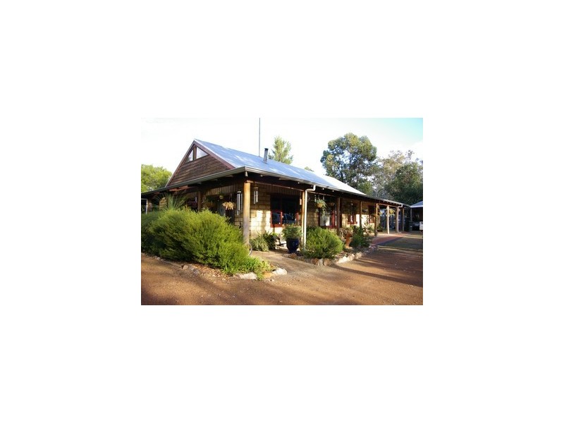 24 Walter Road, Nannup WA 6275