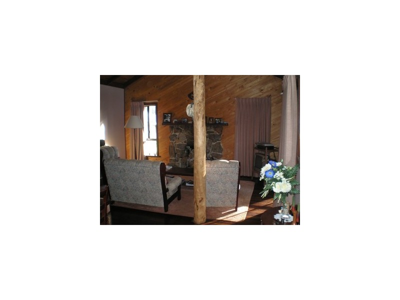 14 North Street, Nannup WA 6275