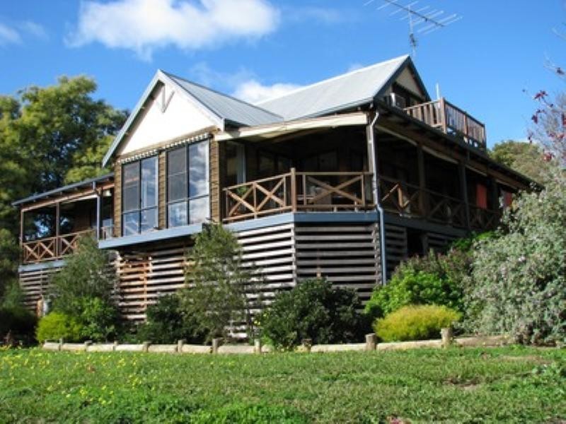 15 Doust Street, Bridgetown WA 6255