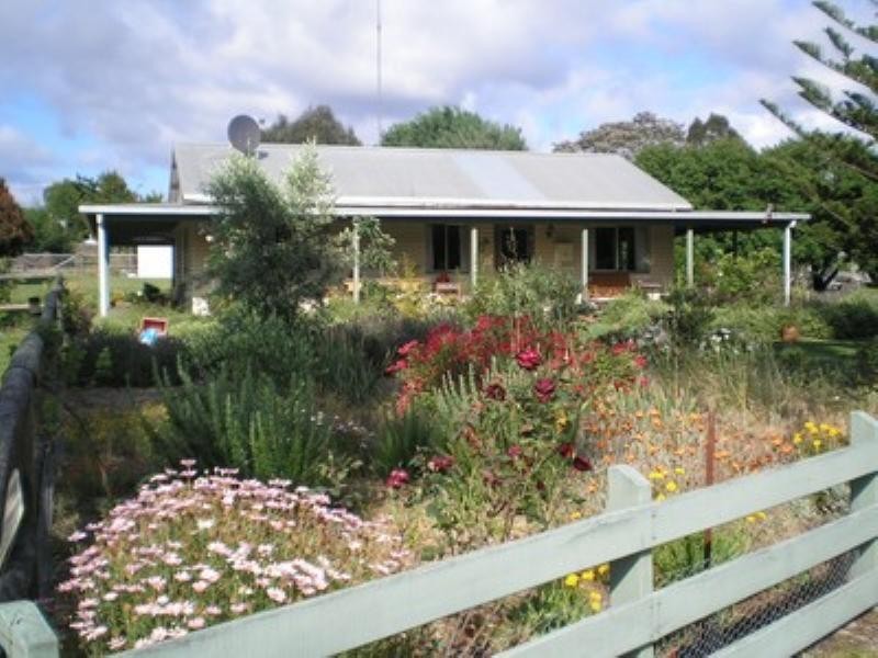 48 Grange Road, Nannup WA 6275