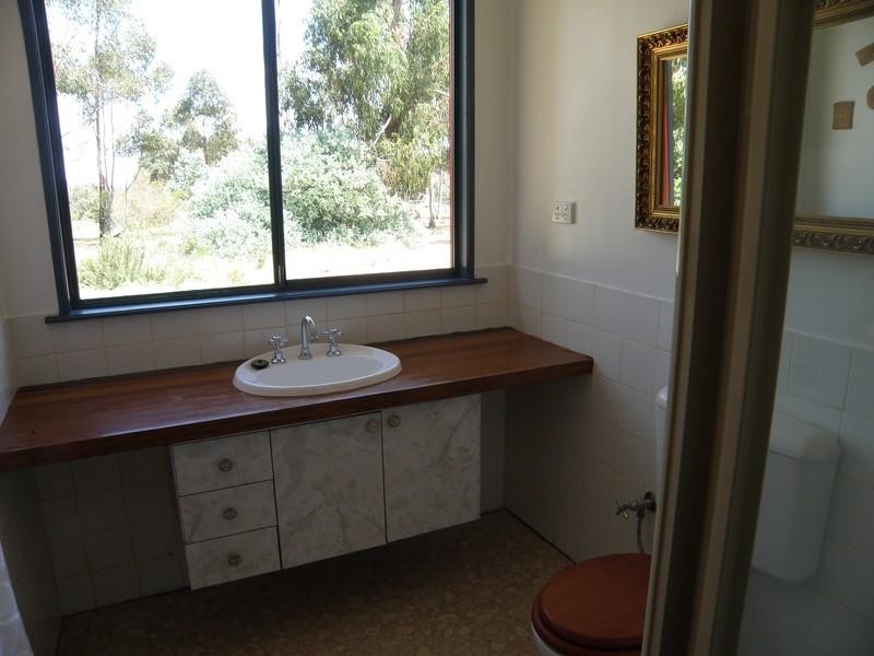 42 Blackwood River Drive, Nannup WA 6275