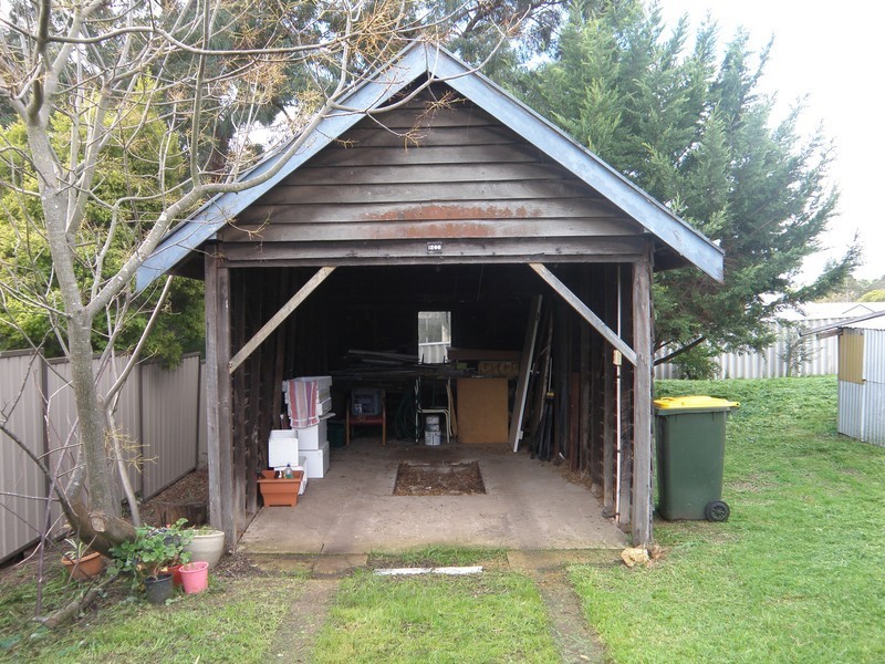 2 Higgins Street, Nannup WA 6275