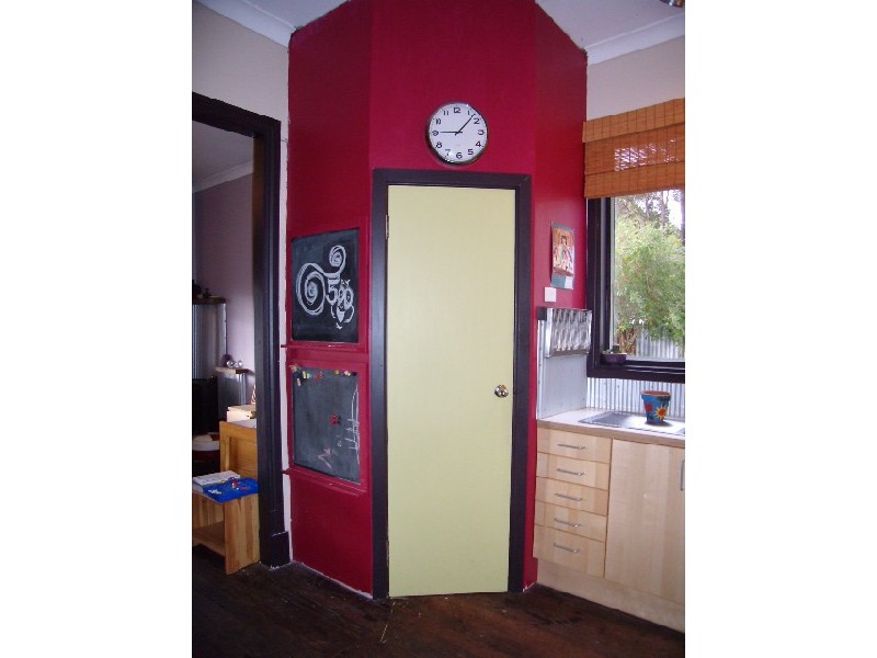 24 Dunnet Road, Nannup WA 6275