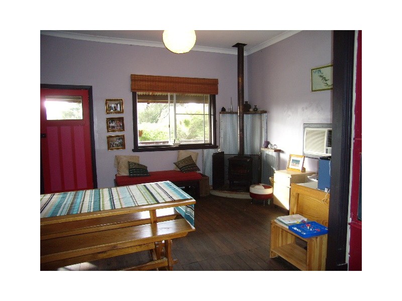 24 Dunnet Road, Nannup WA 6275