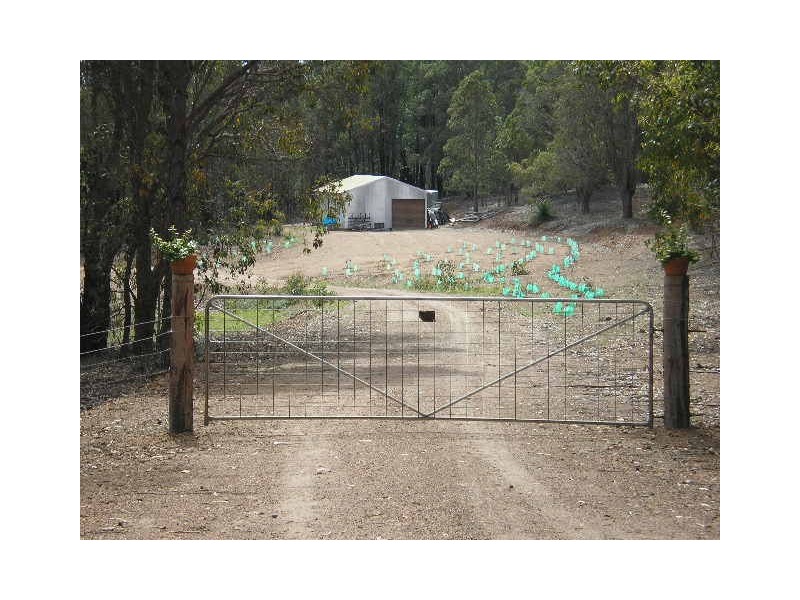 13 Denny Road, Nannup WA 6275