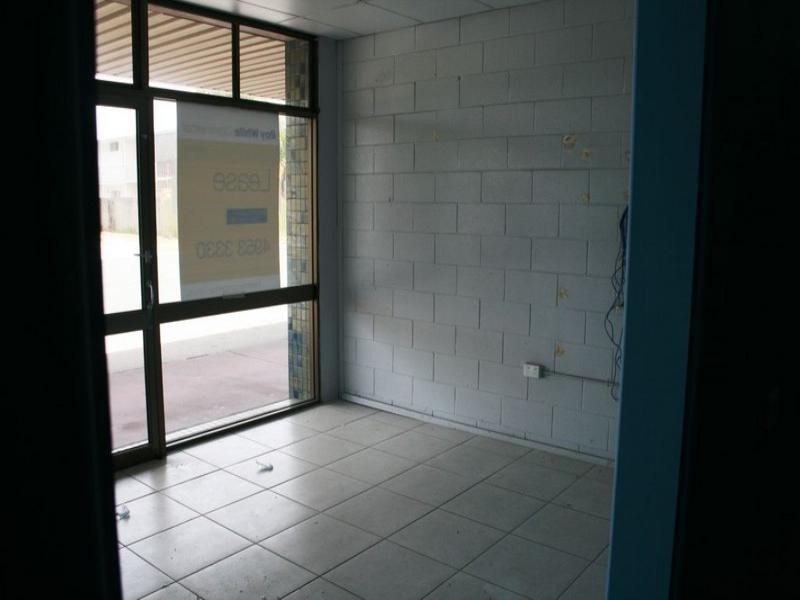 2/326 Shakespeare Street, Mackay QLD 4740