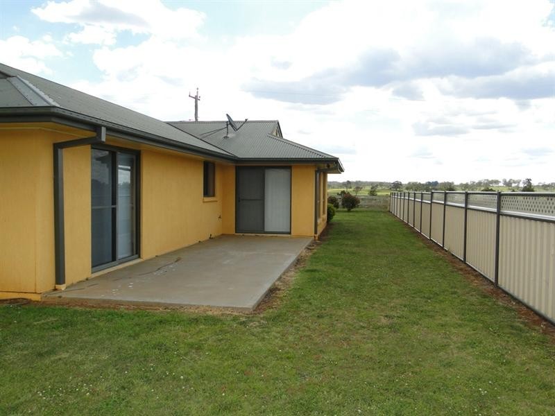 15 Robinsons Lane, Guyra NSW 2365