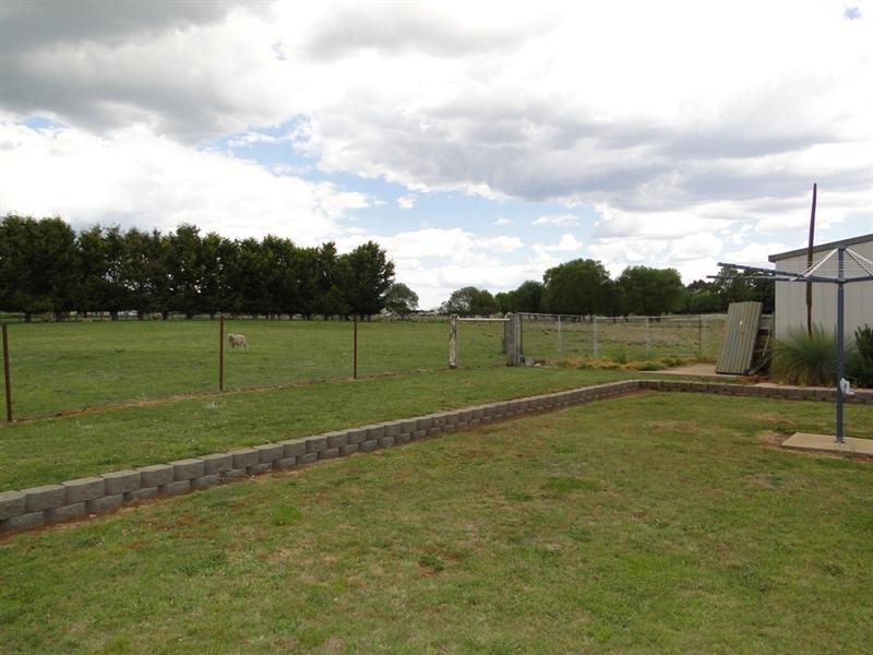15 Robinsons Lane, Guyra NSW 2365