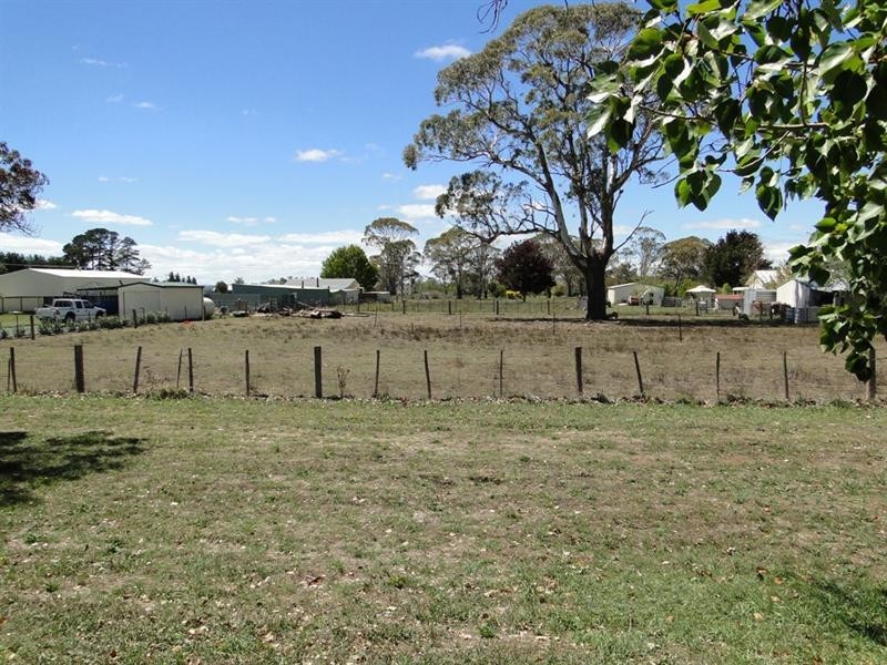 289 Falconer Street, Guyra NSW 2365