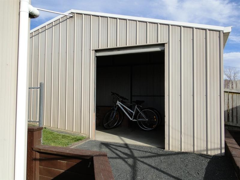 33 Malpas Street, Guyra NSW 2365