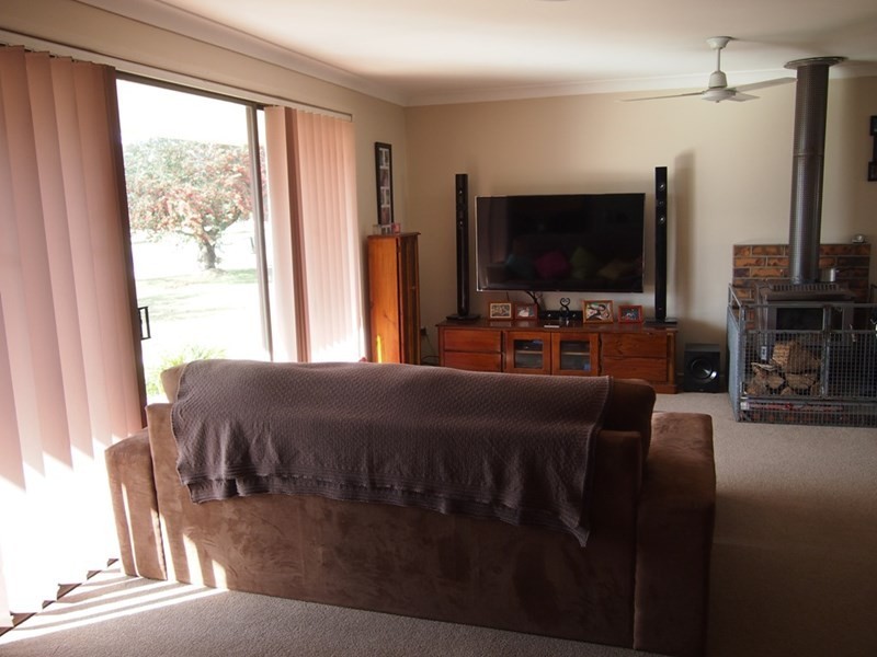 68 Sole Street, Guyra NSW 2365