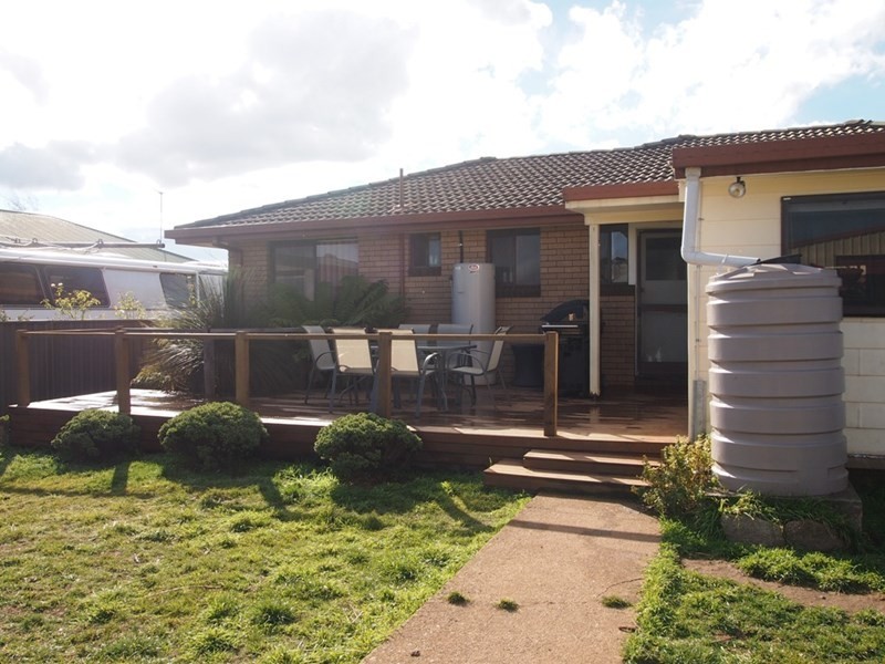 68 Sole Street, Guyra NSW 2365