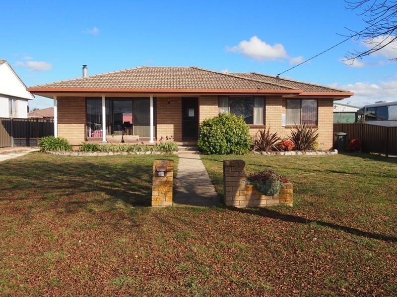 68 Sole Street, Guyra NSW 2365