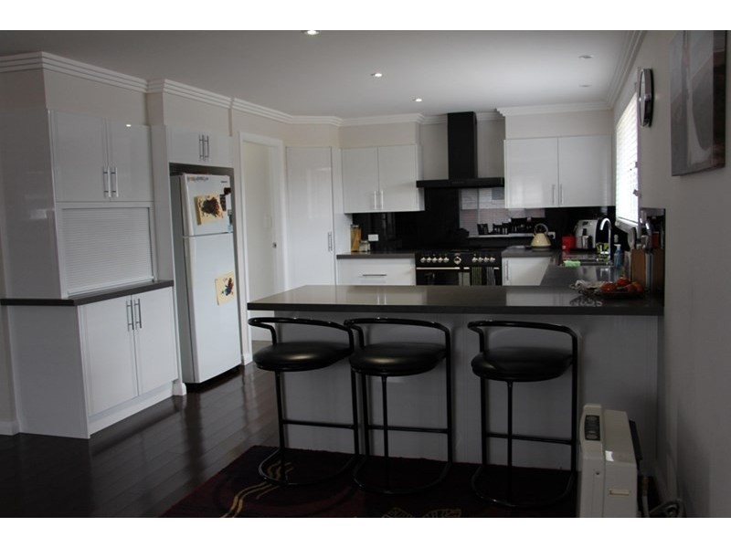 26 Claret Ash Drive, Guyra NSW 2365