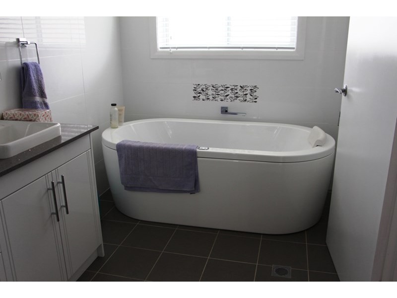 26 Claret Ash Drive, Guyra NSW 2365