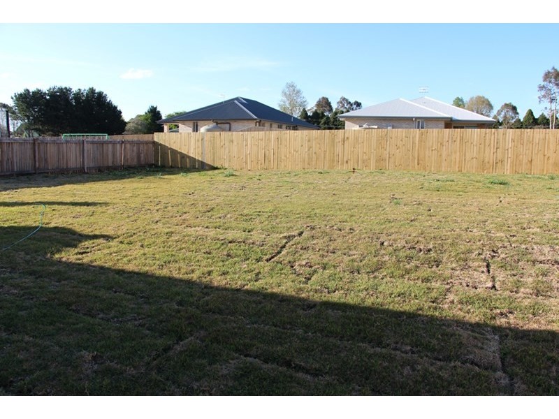 28 Claret Ash Drive, Guyra NSW 2365