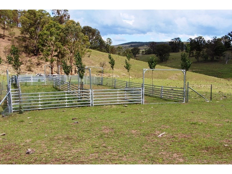 93 Armidale Gully Road, Armidale NSW 2350