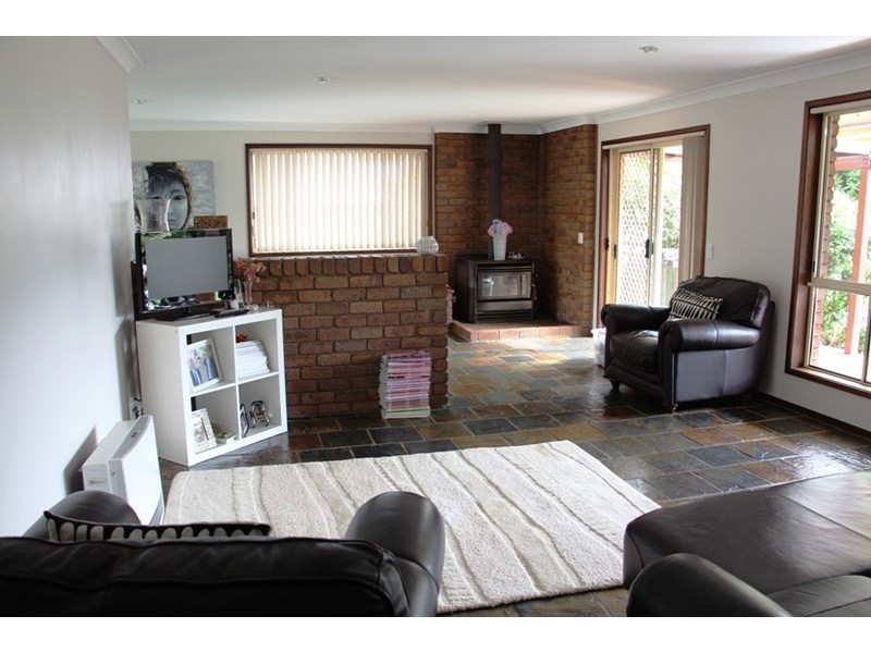 4 Pearson Street, Guyra NSW 2365
