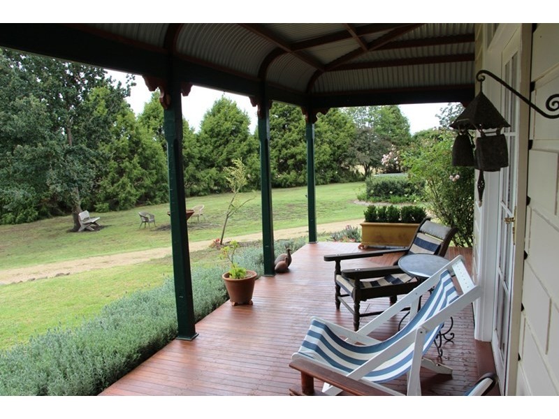 241 Enmore Road, Armidale NSW 2350