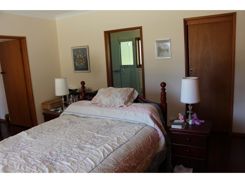 153 Knobs Road, Armidale NSW 2350