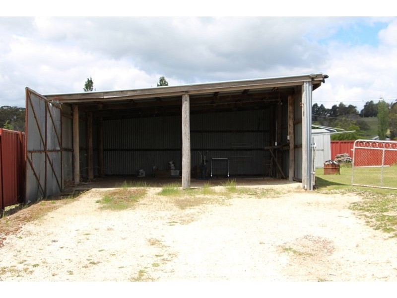 1228 Ben Lomond Road, Ben Lomond NSW 2365