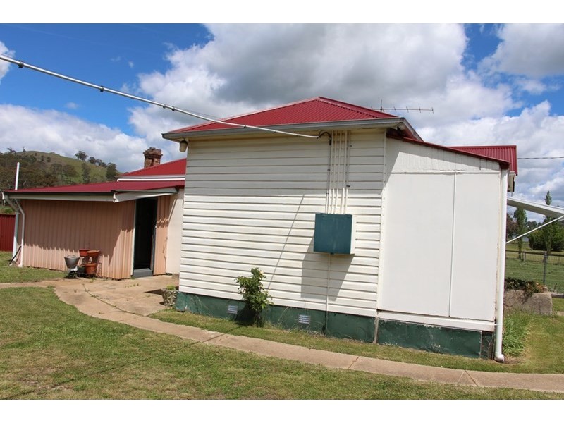 1228 Ben Lomond Road, Ben Lomond NSW 2365