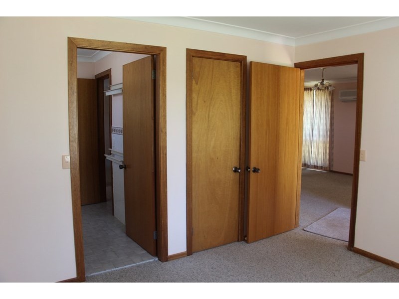 76 Llangothlin Street, Guyra NSW 2365